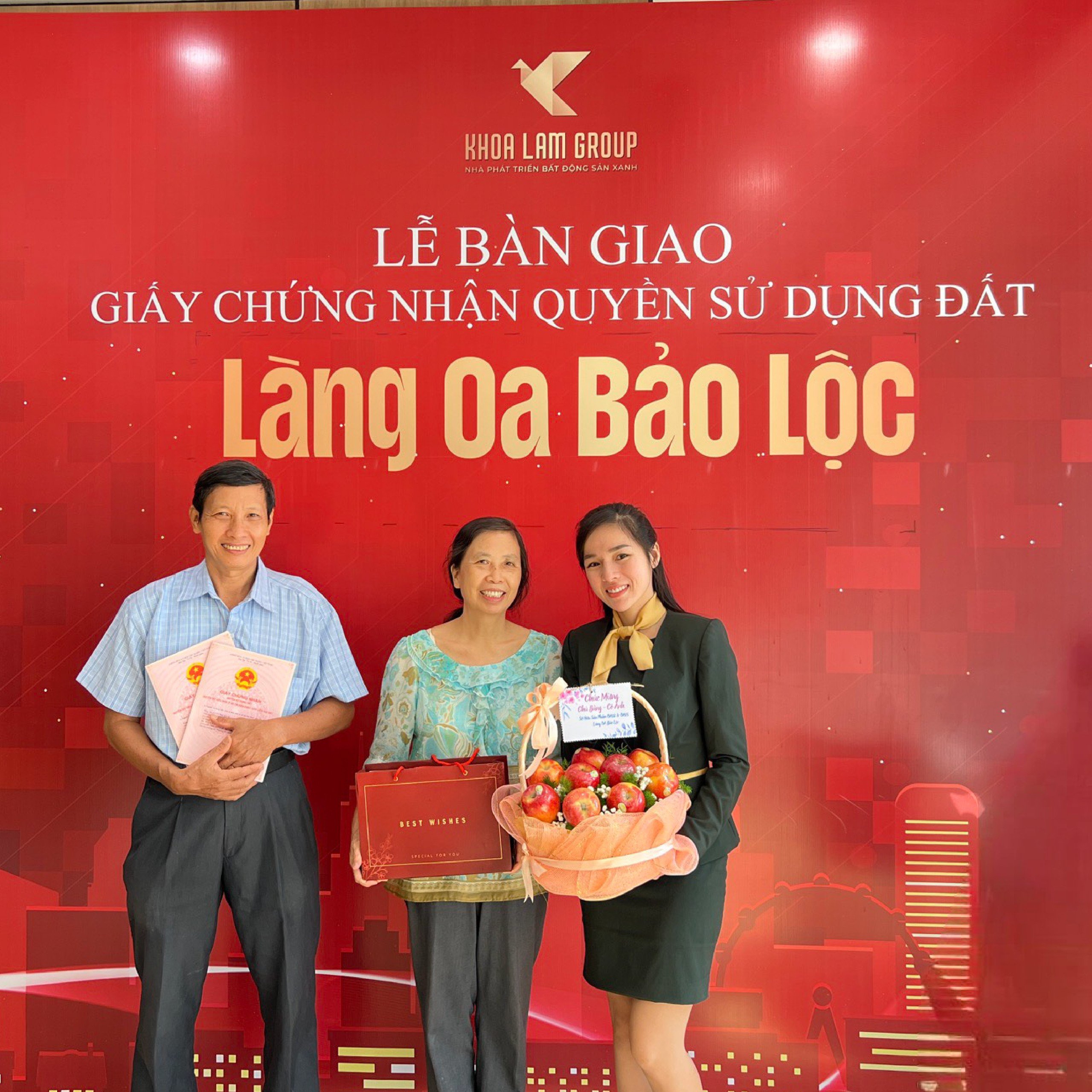 08.le ban giao giay chung nhan quyen su dung dat Lang Oa Bao Loc Khoa Lam Group