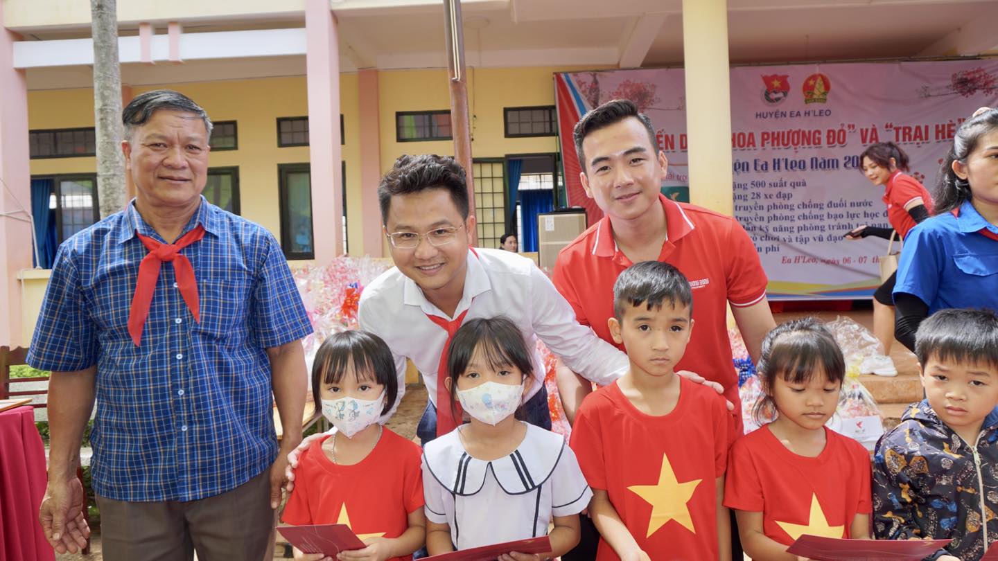 khoa lam group chao mung ky niem ngay thanh lap doan 26-03 07