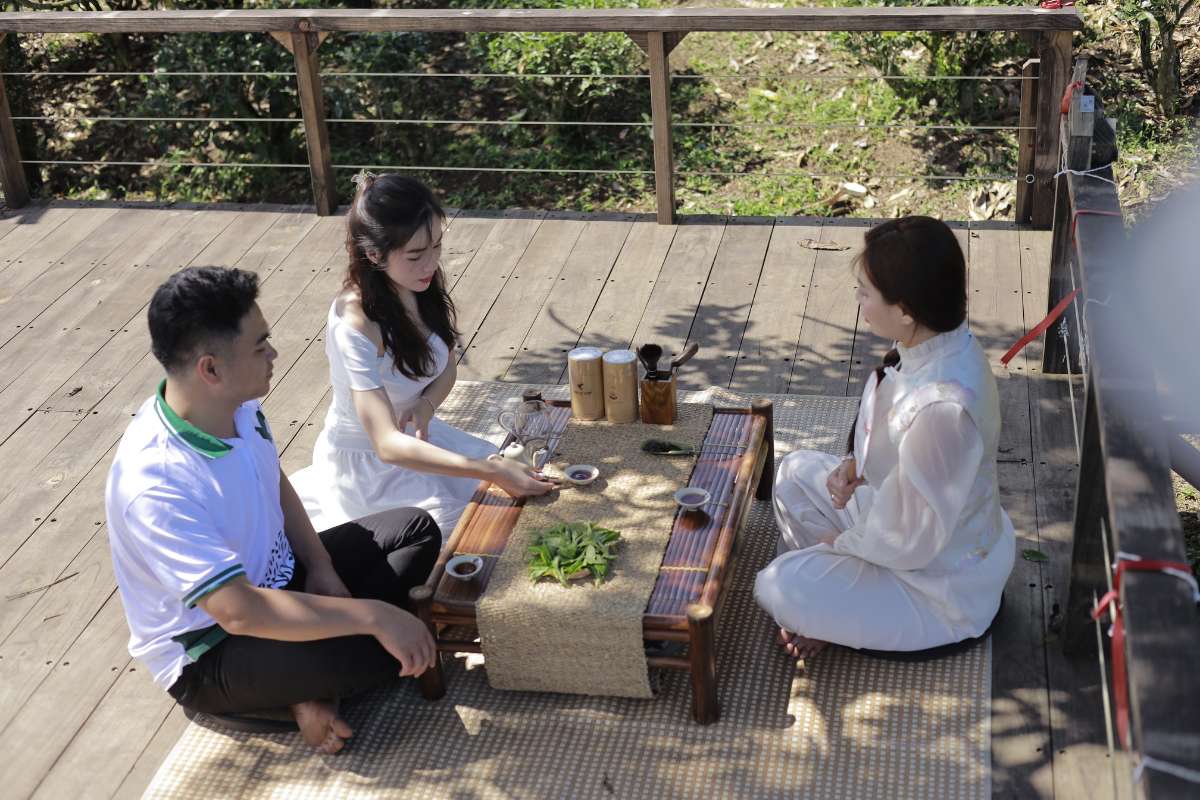tận hưởng cuộc sống thông qua kỳ nghỉ dưỡng, an cư tuổi già