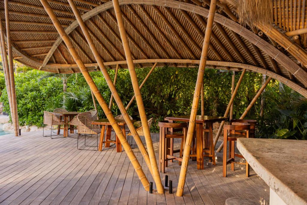 Bamboo Restaurant / Jorge Kelleher © The Polf