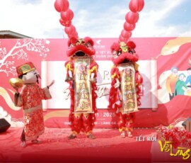Rộn ràng hân hoan cùng đội Lân chào xuân Rộn ràng hân hoan cùng đội Lân chào xuân